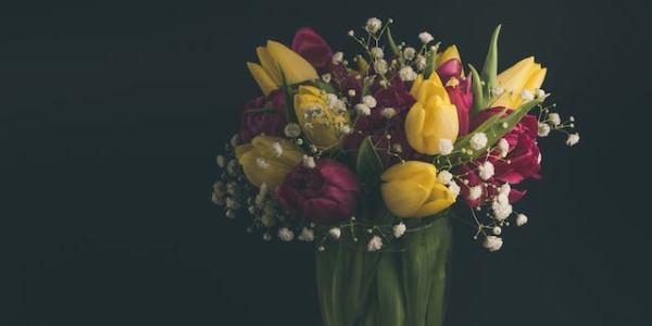 ¿Por qué contratar una suscripción de flores a domicilio?