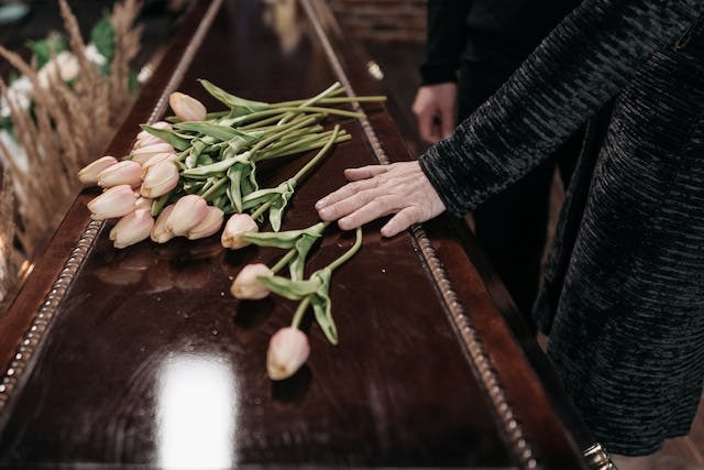 Flores para un funeral: flores para un ser querido fallecido